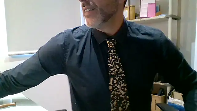 66MA69 online show from December 3, 2025, 2:26 pm