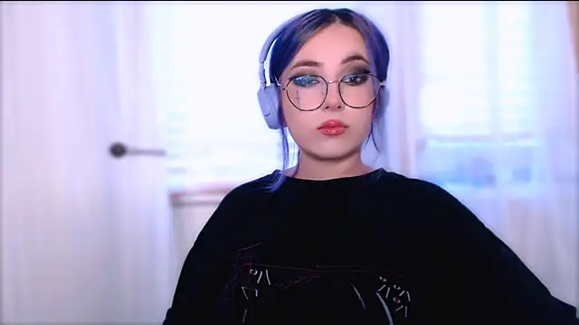 purplewitch online show from October 18, 2025, 2:25 am