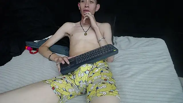 Snapshot of SimonAndJocelyn chatting on February 11, 2025, 2:57 pm SimonAndJocelyn online show from February 11, 2025, 2:57 pm