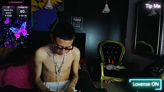 SimonAndJocelyn online show from March 16, 2025, 8:10 am