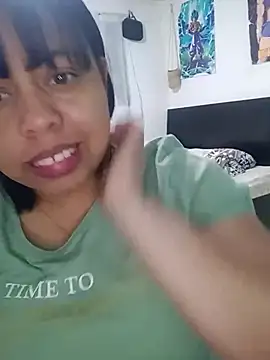 alexandraluv online show from September 8, 2025, 3:33 pm