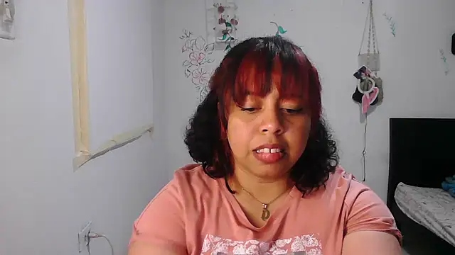 alexandraluv online show from November 27, 2025, 10:34 pm