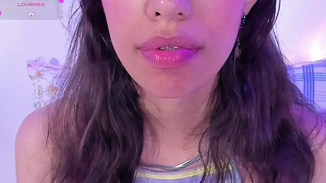 Snapshot of Miss_veronicaa2 chatting on February 19, 2025, 4:11 pm Miss veronicaa2 online show from February 19, 2025, 4:11 pm