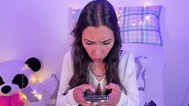 Snapshot of Miss_veronicaa2 chatting on February 24, 2025, 12:48 pm Miss veronicaa2 online show from February 24, 2025, 12:48 pm