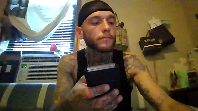 cruz815 online show from September 23, 2025, 9:18 pm