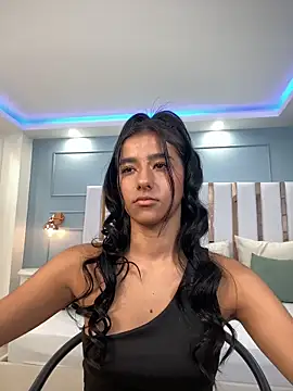 eva roseee online show from October 29, 2025, 9:27 pm