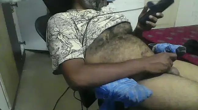 awesomeroc123 online show from March 14, 2025, 4:19 pm