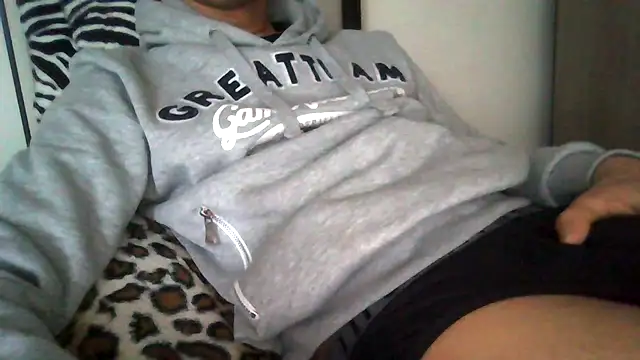 Snapshot of tommyboyteen chatting on February 8, 2025, 9:13 am tommyboyteen online show from February 8, 2025, 9:13 am