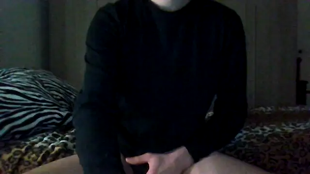 Snapshot of tommyboyteen chatting on February 15, 2025, 7:39 pm tommyboyteen online show from February 15, 2025, 7:39 pm