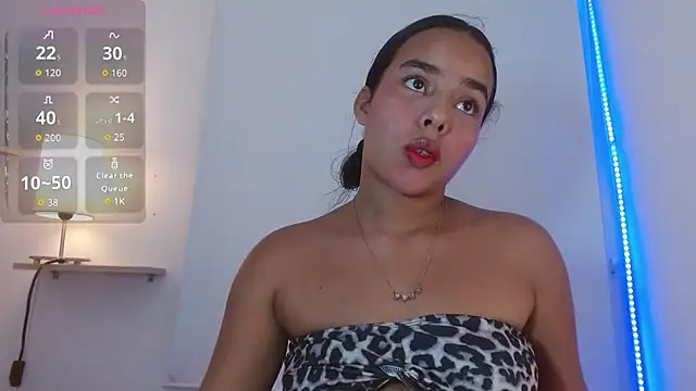 Roxy Stonee online show from September 18, 2025, 7:27 pm