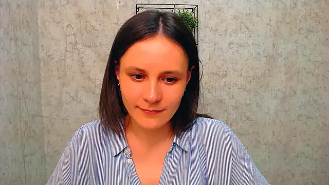 Snapshot of ValeriaHeart_ chatting on February 21, 2025, 3:43 pm ValeriaHeart online show from February 21, 2025, 3:43 pm