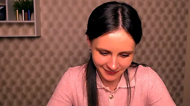 Snapshot of ValeriaHeart_ chatting on February 26, 2025, 5:39 pm ValeriaHeart online show from February 26, 2025, 5:39 pm