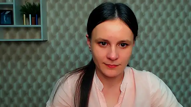 Snapshot of ValeriaHeart_ chatting on February 28, 2025, 2:42 pm ValeriaHeart online show from February 28, 2025, 2:42 pm