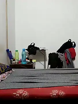 Hot funky boy online show from February 13, 2025, 1:05 pm