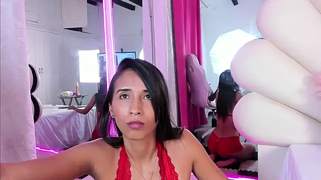 Snapshot of Keyla__Jones chatting on February 7, 2025, 1:47 am Keyla Jones online show from February 7, 2025, 1:47 am