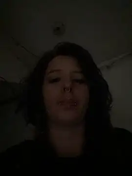 Snapshot of AriYokai chatting on November 17, 2025, 1:22 am AriYokai online show from November 17, 2025, 1:22 am