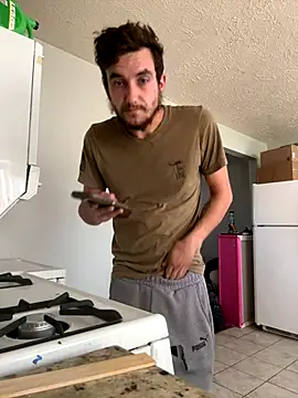 Codybugs0206 online show from November 6, 2025, 4:52 pm