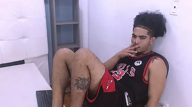 Snapshot of LihanJor_23 chatting on February 13, 2025, 10:23 am LihanJor 23 online show from February 13, 2025, 10:23 am