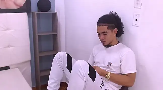 Snapshot of LihanJor_23 chatting on February 14, 2025, 6:56 am LihanJor 23 online show from February 14, 2025, 6:56 am