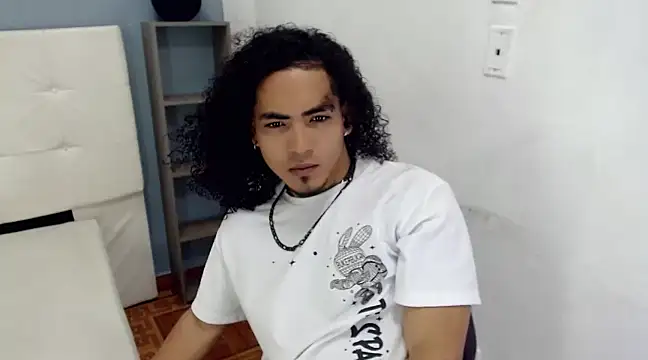 Snapshot of LihanJor_23 chatting on February 26, 2025, 3:32 am LihanJor 23 online show from February 26, 2025, 3:32 am