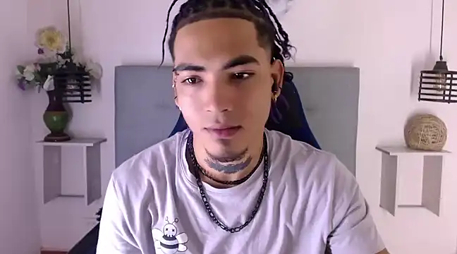 Snapshot of LihanJor_23 chatting on March 6, 2025, 3:02 am LihanJor 23 online show from March 6, 2025, 3:02 am