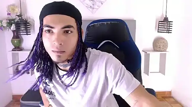 Snapshot of LihanJor_23 chatting on March 6, 2025, 9:14 am LihanJor 23 online show from March 6, 2025, 9:14 am