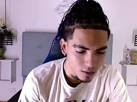 Snapshot of LihanJor_23 chatting on March 13, 2025, 6:37 am LihanJor 23 online show from March 13, 2025, 6:37 am