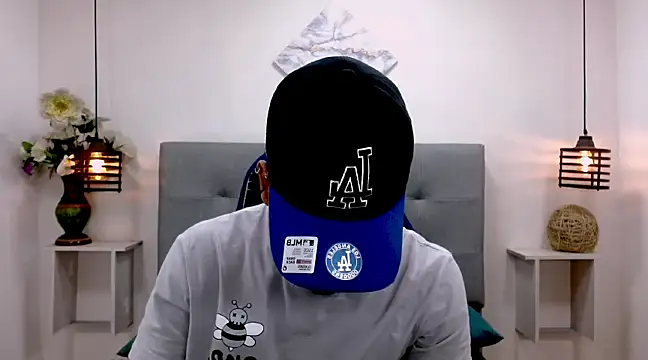 Snapshot of LihanJor_23 chatting on March 22, 2025, 3:41 am LihanJor 23 online show from March 22, 2025, 3:41 am