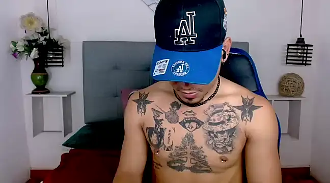 Snapshot of LihanJor_23 chatting on March 22, 2025, 9:45 am LihanJor 23 online show from March 22, 2025, 9:45 am