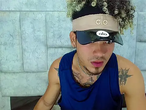 Snapshot of LihanJor_23 chatting on September 11, 2025, 12:38 pm LihanJor 23 online show from September 11, 2025, 12:38 pm