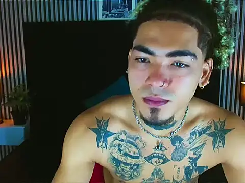 Snapshot of LihanJor_23 chatting on October 10, 2025, 1:21 pm LihanJor 23 online show from October 10, 2025, 1:21 pm