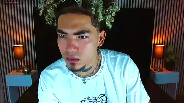 Snapshot of LihanJor_23 chatting on October 13, 2025, 1:11 pm LihanJor 23 online show from October 13, 2025, 1:11 pm