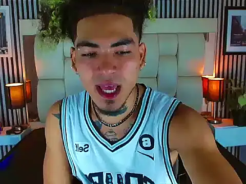 Snapshot of LihanJor_23 chatting on November 17, 2025, 1:17 pm LihanJor 23 online show from November 17, 2025, 1:17 pm