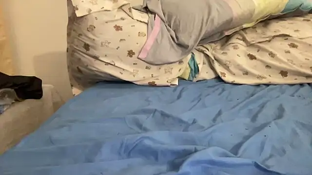 shineofcrazy online show from September 29, 2025, 3:06 pm