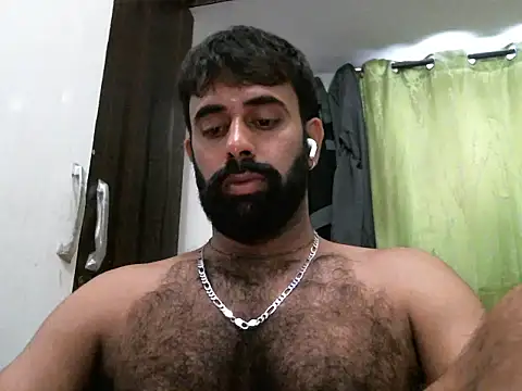 Snapshot of indianhairybull chatting on October 1, 2025, 5:35 am indianhairybull online show from October 1, 2025, 5:35 am
