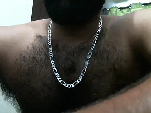 Snapshot of indianhairybull chatting on October 16, 2025, 4:35 am indianhairybull online show from October 16, 2025, 4:35 am