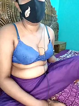 Snapshot of monekhan123 chatting on September 9, 2025, 4:28 pm monekhan123 online show from September 9, 2025, 4:28 pm