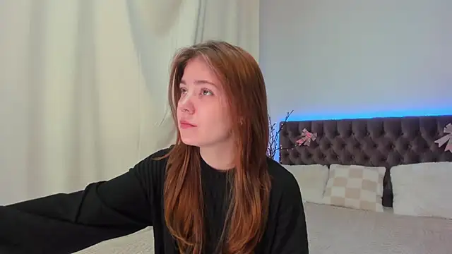 Snapshot of Ella_Mayers chatting on February 28, 2025, 9:12 pm Ella Mayers online show from February 28, 2025, 9:12 pm