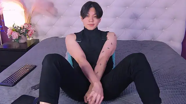 Snapshot of just_gay_ chatting on March 12, 2025, 1:08 pm just gay online show from March 12, 2025, 1:08 pm