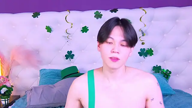 Snapshot of just_gay_ chatting on March 16, 2025, 8:11 pm just gay online show from March 16, 2025, 8:11 pm