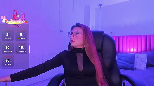 fer angel  online show from February 18, 2025, 1:22 pm