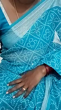 Snapshot of Tamil_Meera12 chatting on February 6, 2025, 11:43 am Tamil Meera12 online show from February 6, 2025, 11:43 am