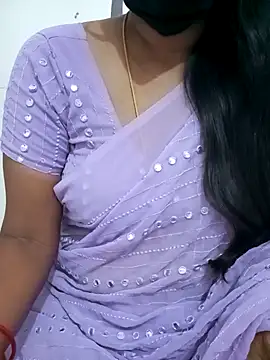 Snapshot of Tamil_Meera12 chatting on February 8, 2025, 4:47 pm Tamil Meera12 online show from February 8, 2025, 4:47 pm