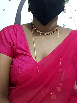 Snapshot of Tamil_Meera12 chatting on October 12, 2025, 6:23 am Tamil Meera12 online show from October 12, 2025, 6:23 am