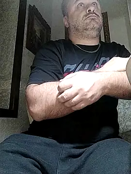 Snapshot of NAvoglia chatting on September 26, 2025, 7:40 pm NAvoglia online show from September 26, 2025, 7:40 pm