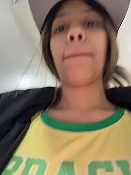 vicky bass online show from November 20, 2025, 9:03 pm