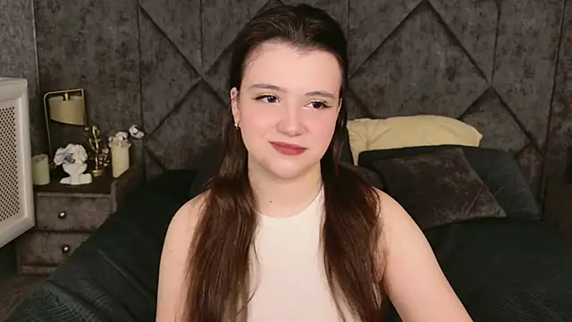 Snapshot of Pauline_Heaven chatting on November 26, 2025, 5:41 am Pauline Heaven online show from November 26, 2025, 5:41 am