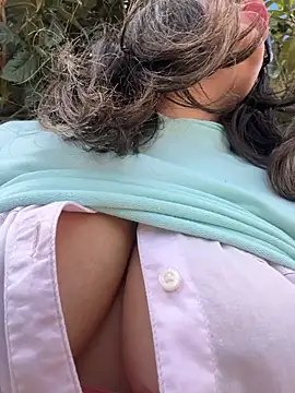 laarti online show from September 23, 2025, 12:52 pm