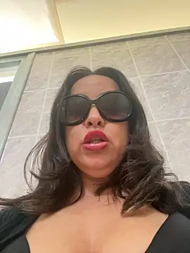 laarti online show from October 18, 2025, 10:27 am