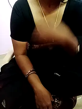 Snapshot of Tamil_Radha chatting on February 1, 2025, 9:32 am Tamil Radha online show from February 1, 2025, 9:32 am